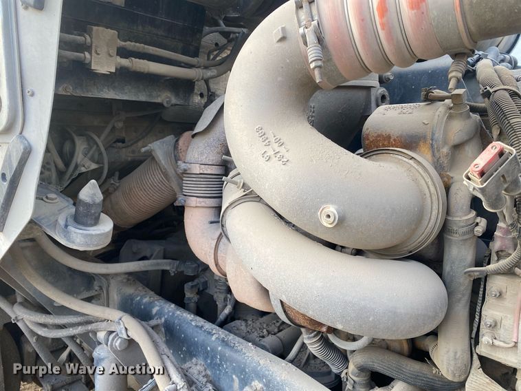 image for item DL7224 2006 Kenworth T800  semi truck