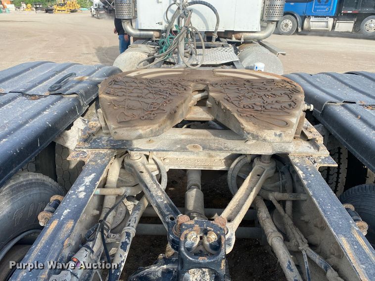 image for item DL7224 2006 Kenworth T800  semi truck