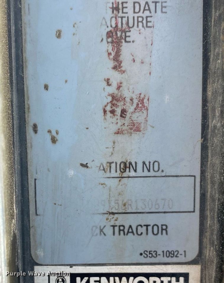 image for item DL7224 2006 Kenworth T800  semi truck