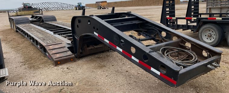 image for item DN4645 1999 Fontaine RAM2-50NGB  lowboy equipment trailer
