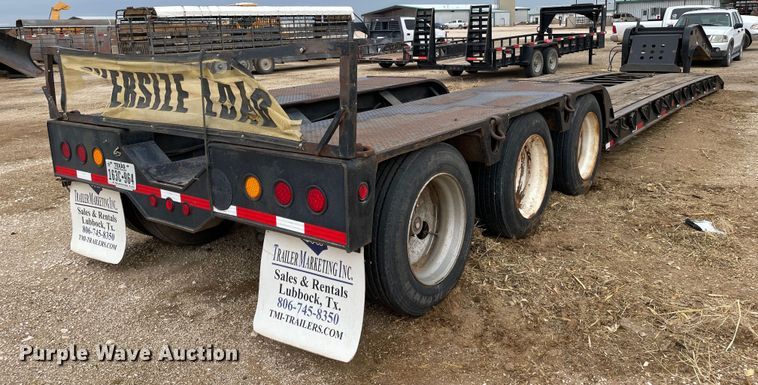 image for item DN4645 1999 Fontaine RAM2-50NGB  lowboy equipment trailer