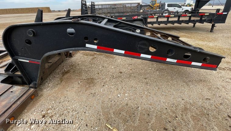 image for item DN4645 1999 Fontaine RAM2-50NGB  lowboy equipment trailer