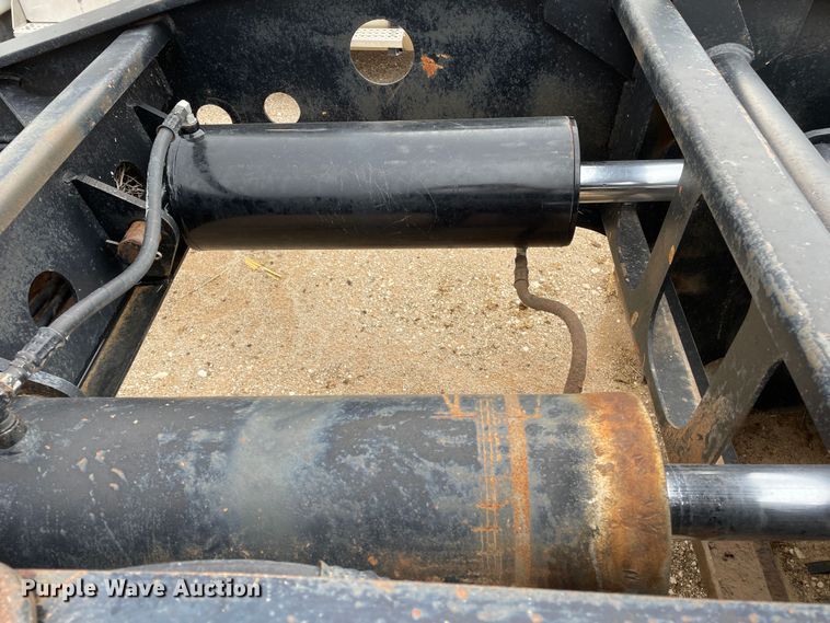 image for item DN4645 1999 Fontaine RAM2-50NGB  lowboy equipment trailer