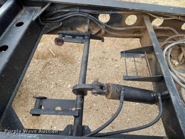 image for item DN4645 1999 Fontaine RAM2-50NGB  lowboy equipment trailer