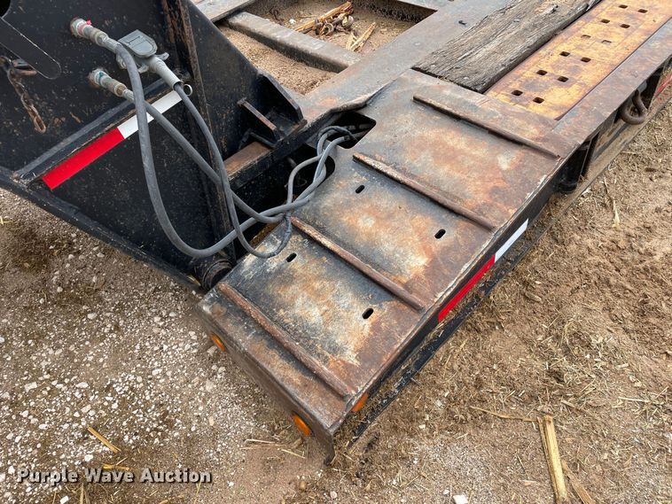 image for item DN4645 1999 Fontaine RAM2-50NGB  lowboy equipment trailer