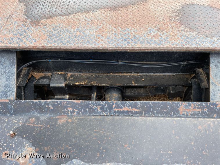 image for item DN4645 1999 Fontaine RAM2-50NGB  lowboy equipment trailer