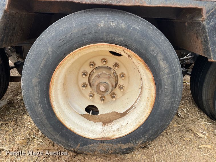 image for item DN4645 1999 Fontaine RAM2-50NGB  lowboy equipment trailer