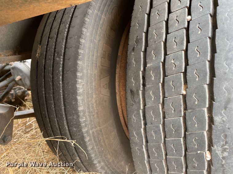 image for item DN4645 1999 Fontaine RAM2-50NGB  lowboy equipment trailer