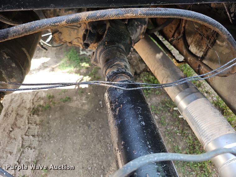 image for item DO2697 1996 Peterbilt 357  semi truck