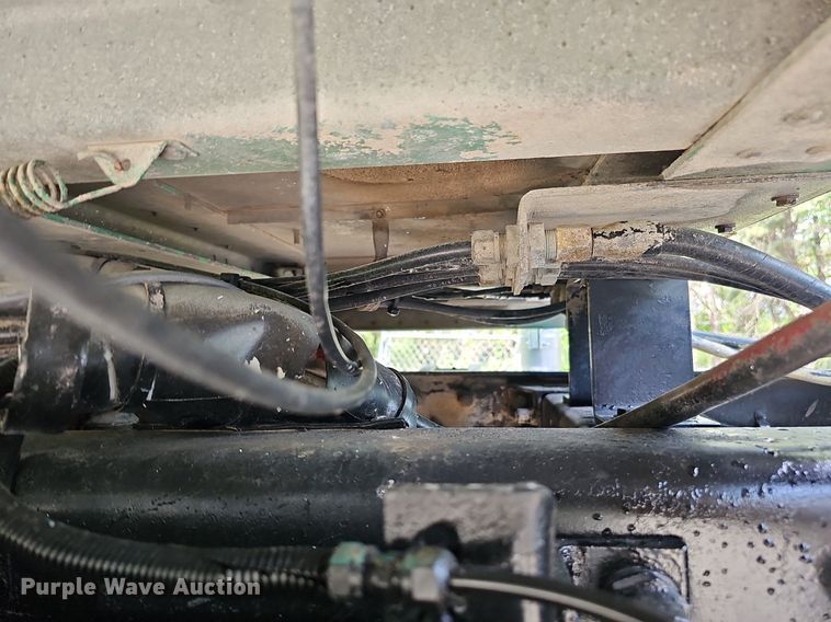 image for item DO2697 1996 Peterbilt 357  semi truck