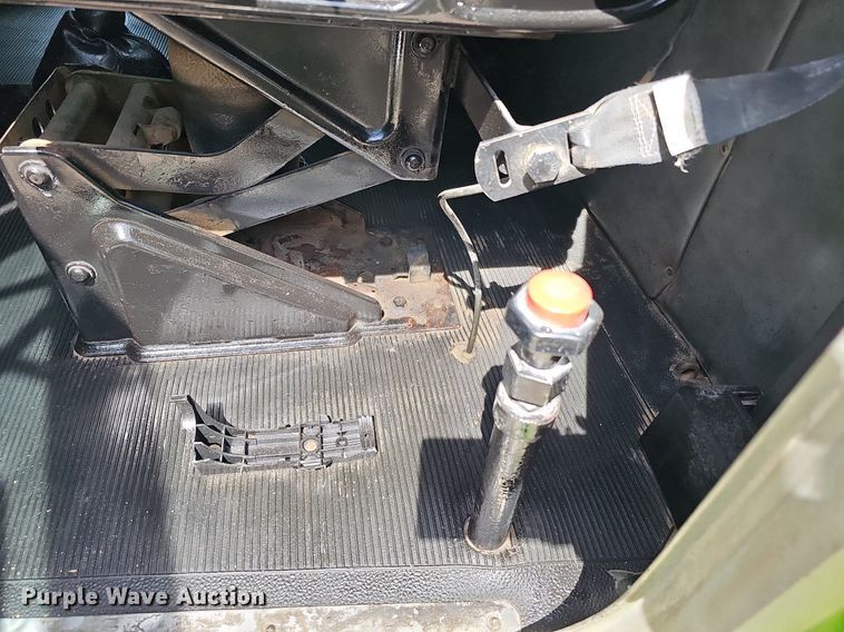 image for item DO2697 1996 Peterbilt 357  semi truck