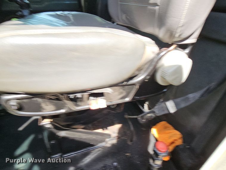 image for item DO2697 1996 Peterbilt 357  semi truck