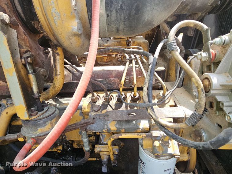 image for item DO2697 1996 Peterbilt 357  semi truck