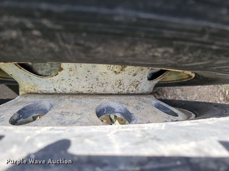 image for item DO2697 1996 Peterbilt 357  semi truck