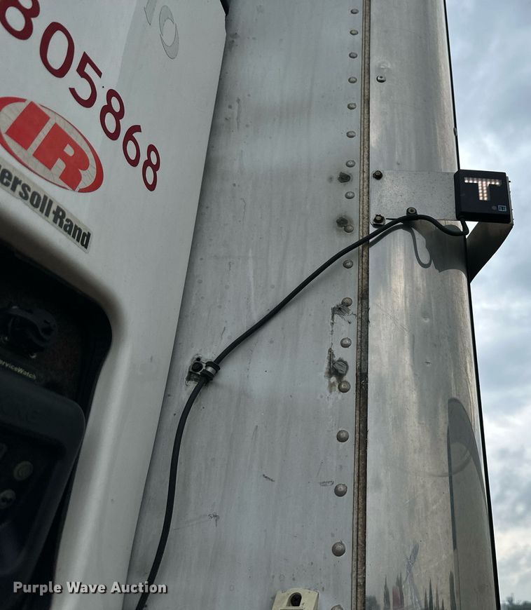 image for item DO4929 2009 Utility Trailers 3000R  refrigerated van trailer