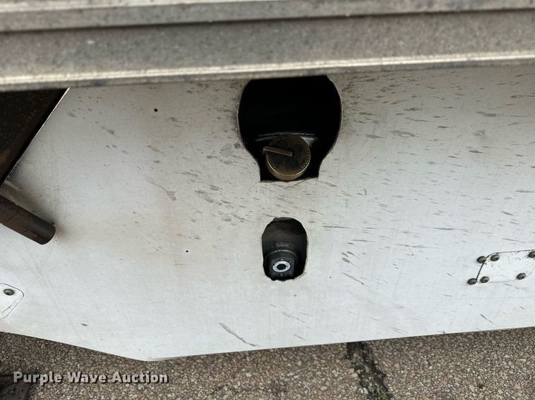 image for item DO4929 2009 Utility Trailers 3000R  refrigerated van trailer