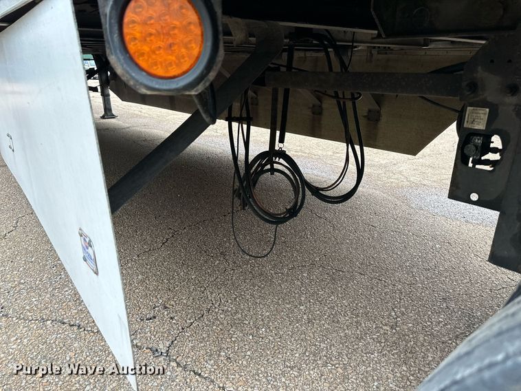 image for item DO4929 2009 Utility Trailers 3000R  refrigerated van trailer