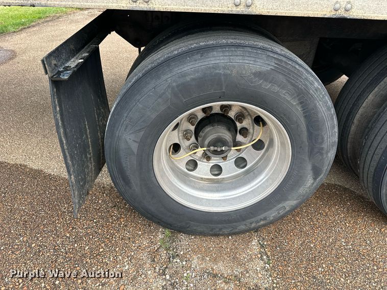 image for item DO4929 2009 Utility Trailers 3000R  refrigerated van trailer