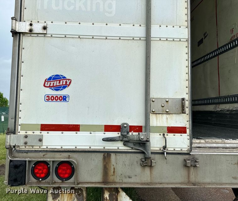 image for item DO4930 2006 Utility Trailers 3000R  refrigerated van trailer