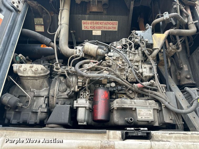 image for item DO4930 2006 Utility Trailers 3000R  refrigerated van trailer