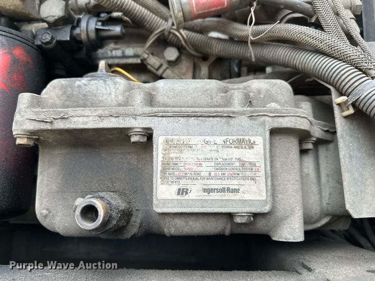 image for item DO4930 2006 Utility Trailers 3000R  refrigerated van trailer