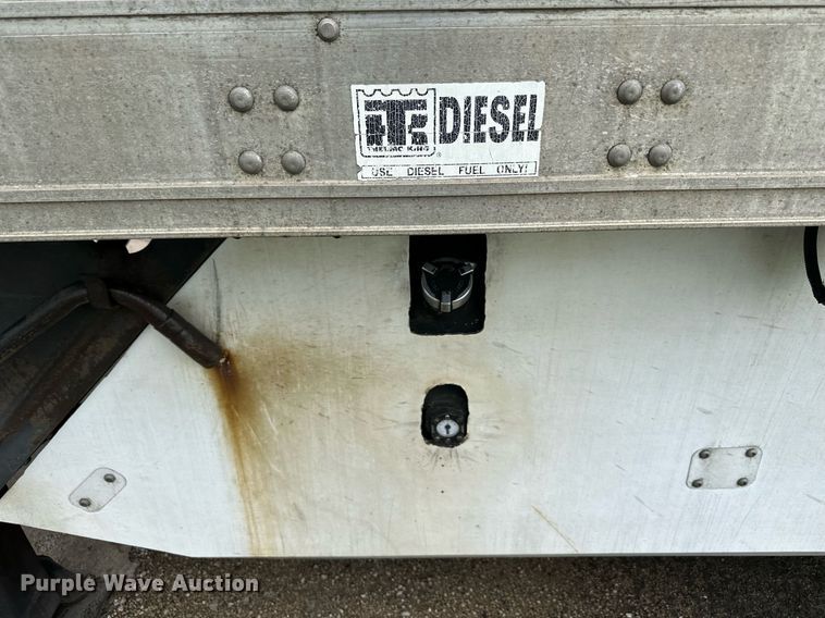 image for item DO4930 2006 Utility Trailers 3000R  refrigerated van trailer