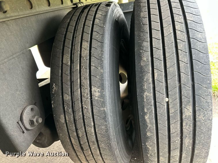 image for item DO4930 2006 Utility Trailers 3000R  refrigerated van trailer