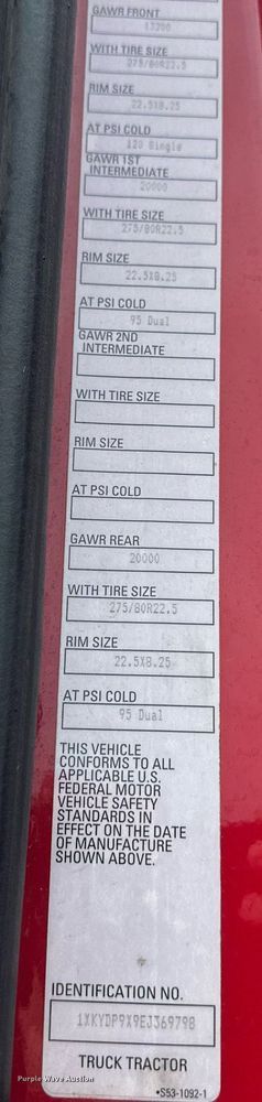 image for item DO4931 2014 Kenworth T680  semi truck