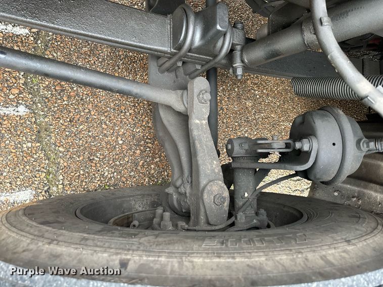 image for item DO4932 2014 Kenworth T680  semi truck