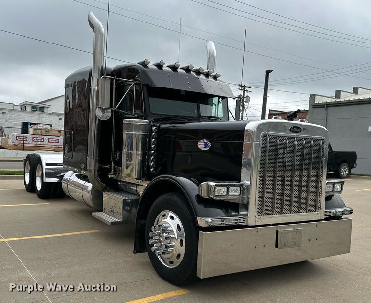 image for item DO4964 1998 Peterbilt 379  semi truck