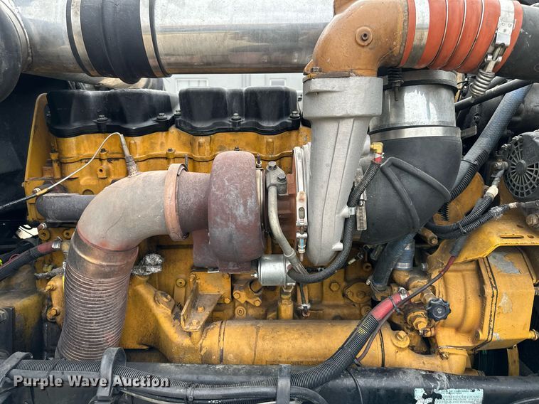 image for item DO4964 1998 Peterbilt 379  semi truck