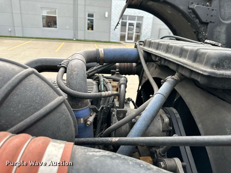 image for item DO4964 1998 Peterbilt 379  semi truck