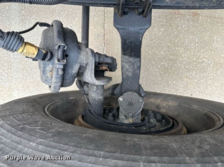 image for item DO4964 1998 Peterbilt 379  semi truck