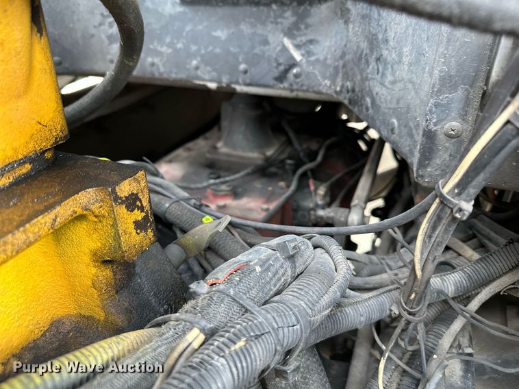 image for item DO4964 1998 Peterbilt 379  semi truck