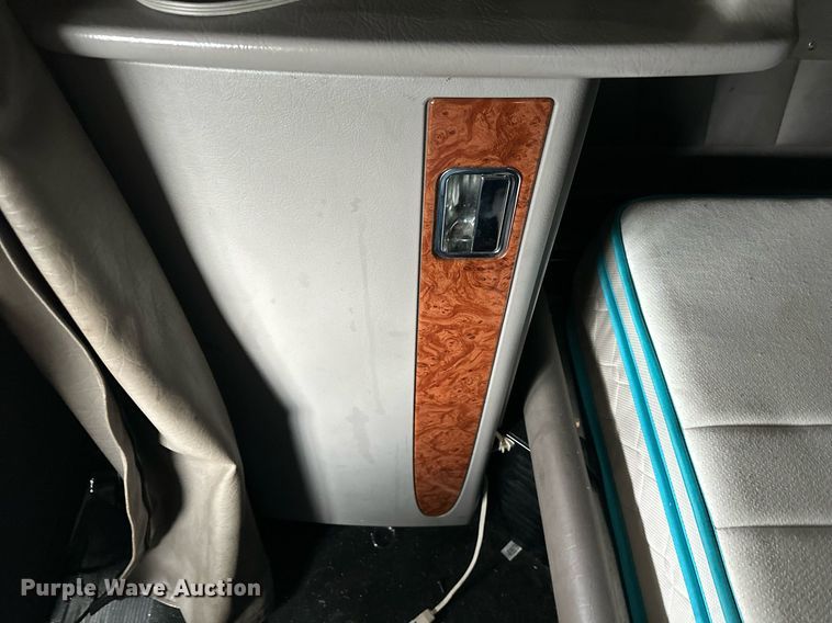 image for item DO4965 2004 Peterbilt 379  semi truck