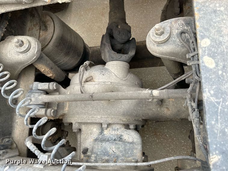 image for item DO4965 2004 Peterbilt 379  semi truck