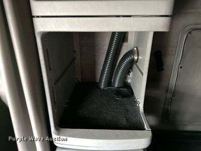 image for item DO4981 2009 Freightliner Columbia  semi truck