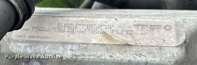 image for item DO4981 2009 Freightliner Columbia  semi truck