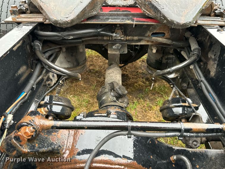 image for item DO4981 2009 Freightliner Columbia  semi truck