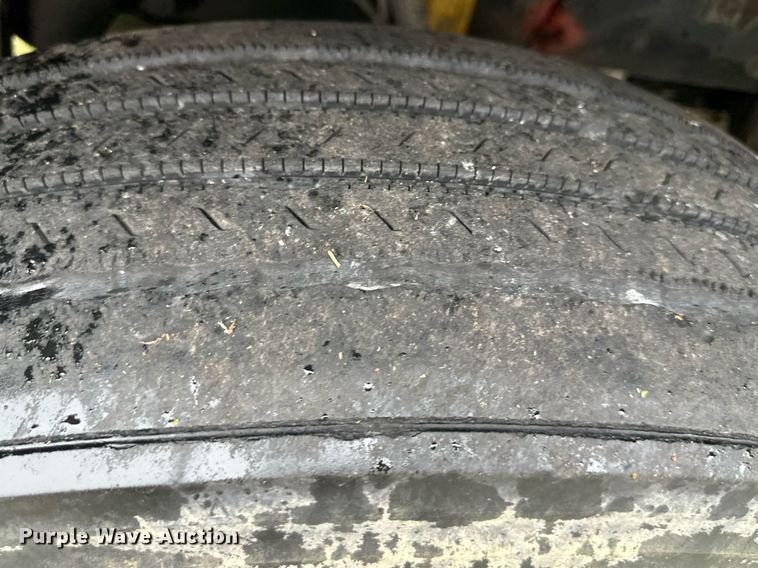 image for item DO4981 2009 Freightliner Columbia  semi truck