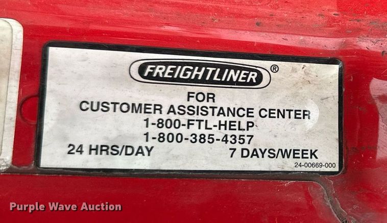 image for item DO4981 2009 Freightliner Columbia  semi truck