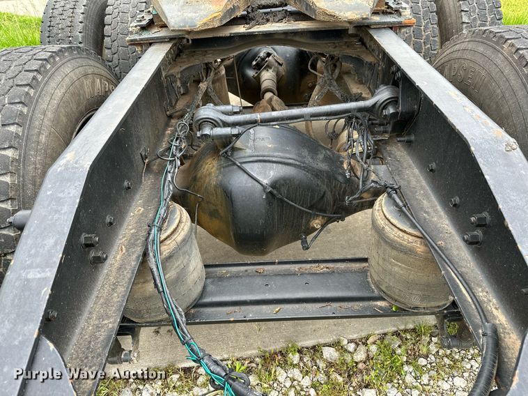 image for item DP3121 2009 Mack 600  semi truck