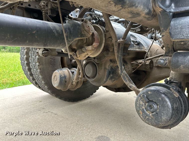 image for item DP3121 2009 Mack 600  semi truck