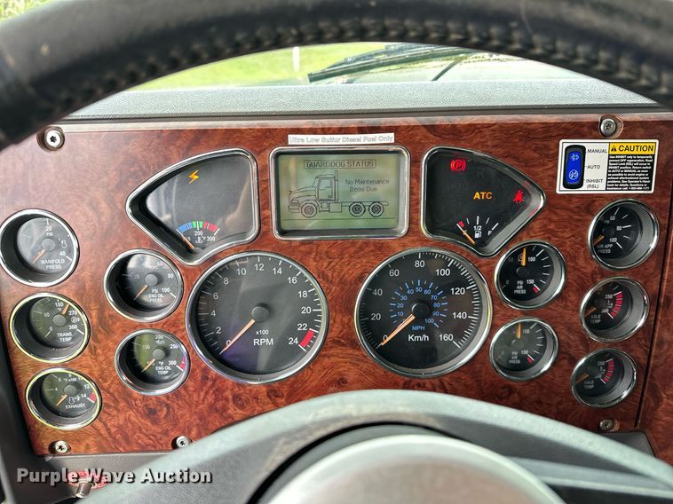 image for item DP3121 2009 Mack 600  semi truck