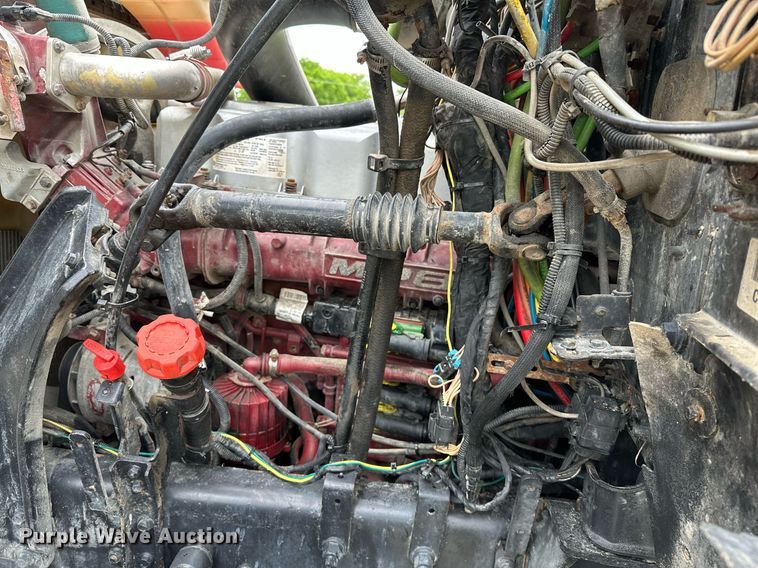 image for item DP3121 2009 Mack 600  semi truck