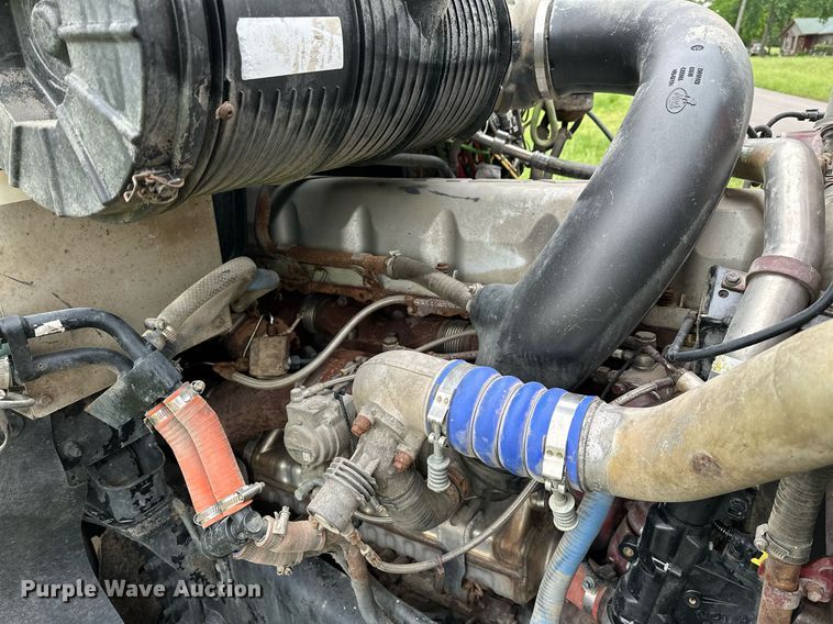 image for item DP3121 2009 Mack 600  semi truck