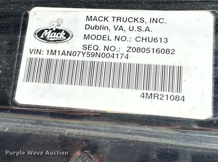 image for item DP3121 2009 Mack 600  semi truck