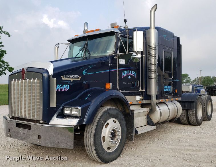 image for item DP7874 2005 Kenworth T800  semi truck