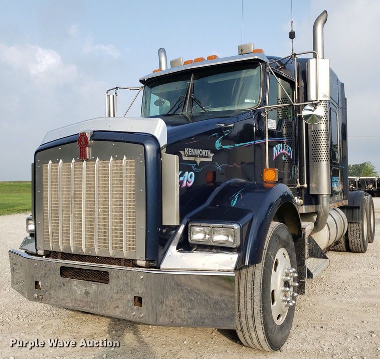 image for item DP7874 2005 Kenworth T800  semi truck