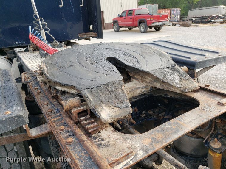 image for item DP7874 2005 Kenworth T800  semi truck